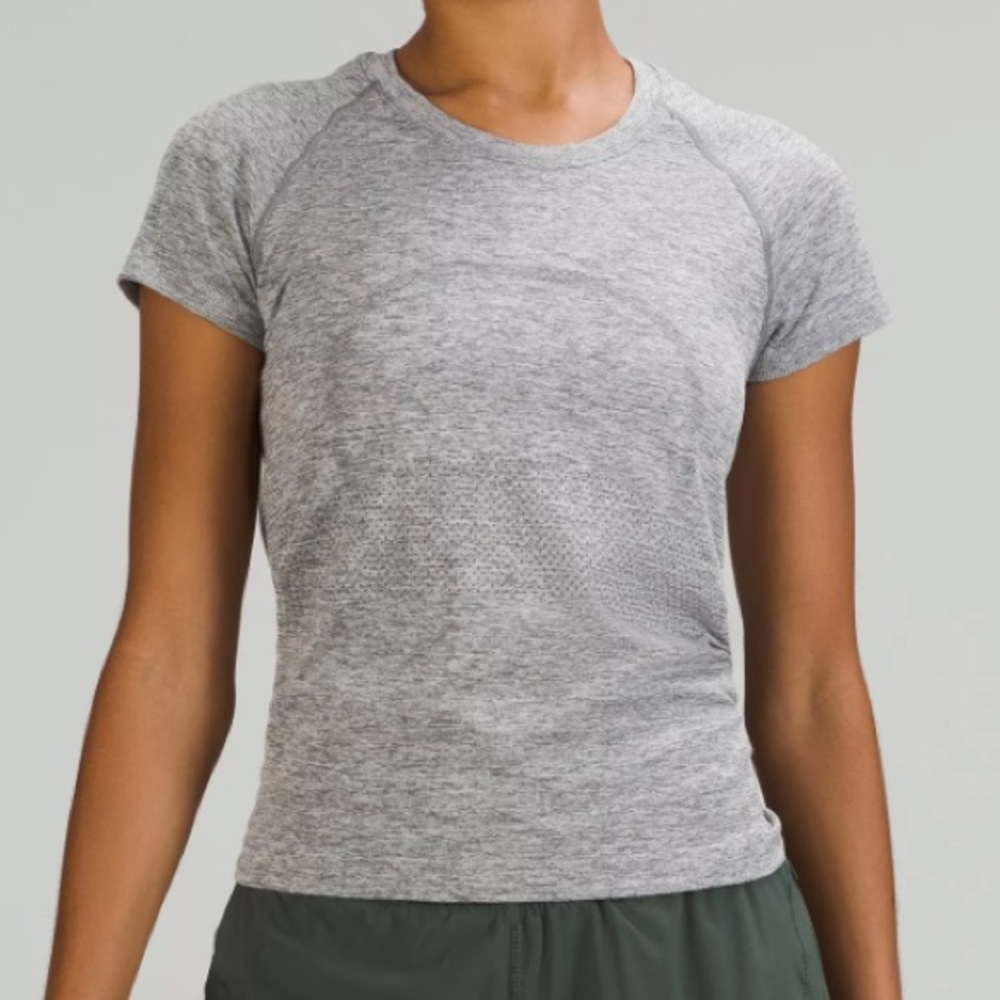 Lululemon Swiftly Tech Short Sleeve Size 6